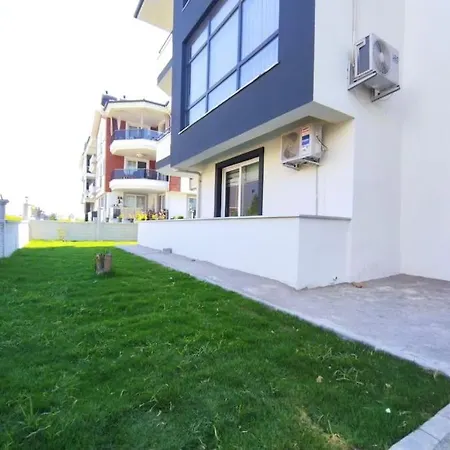 Safran House Apartamento *